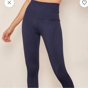 LNDR navy blue leggings Size S-M